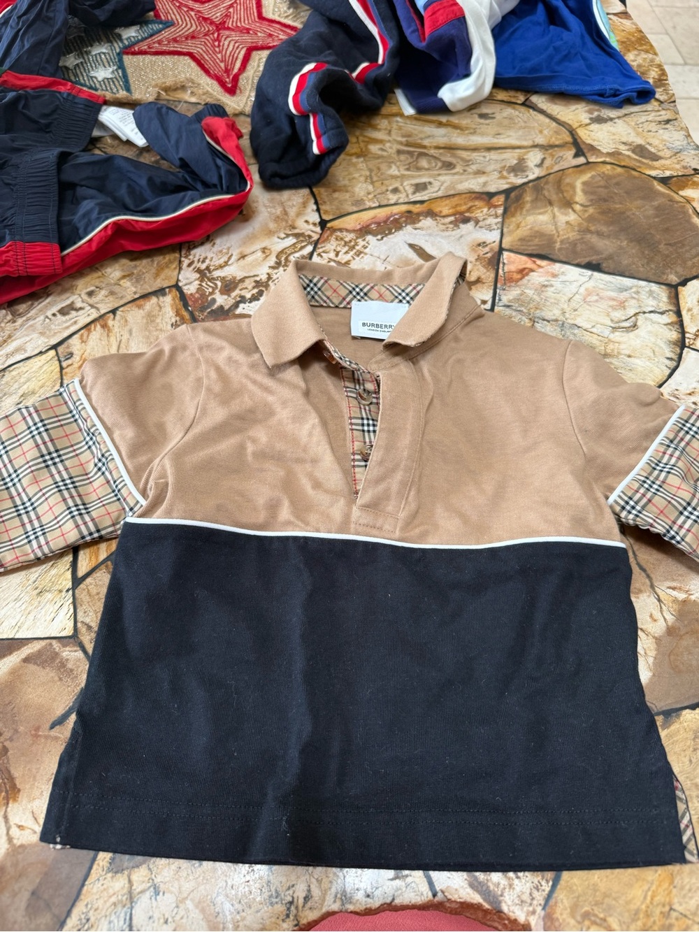 Burberry Kids Two-Tone Polo Shirt in Beige and Black